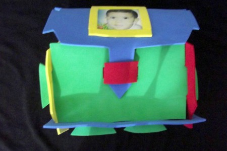 Bau de guloseimas em EVA.